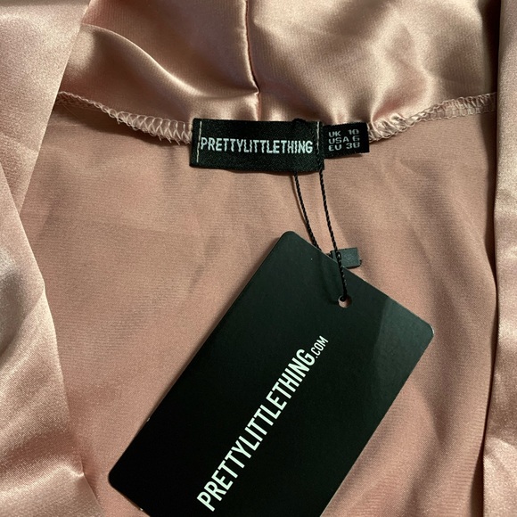 Pretty little thing dusty pink satin robe - Picture 3 of 4